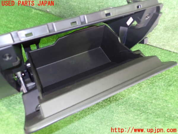 2UPJ-9236197516]GR86(BRZ)(ZN8)グローブボックス1 中古_2