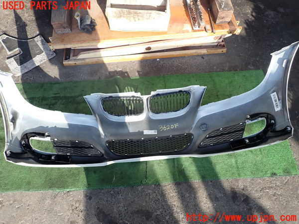 2UPJ-9236201010]BMW 320i ツーリング E91(US20)フロントバンパー 中古_5