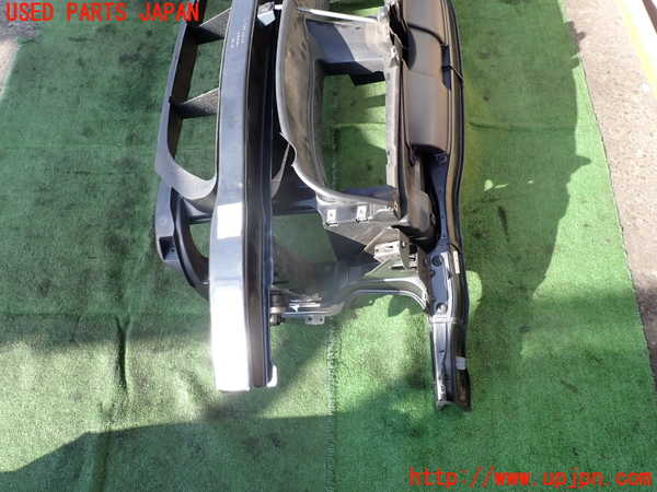 2UPJ-9236201041]BMW 320i ツーリング E91(US20)コアサポート 中古_2