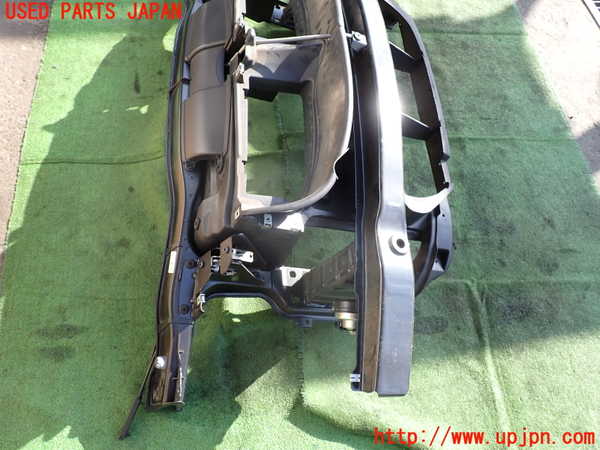 2UPJ-9236201041]BMW 320i ツーリング E91(US20)コアサポート 中古_3