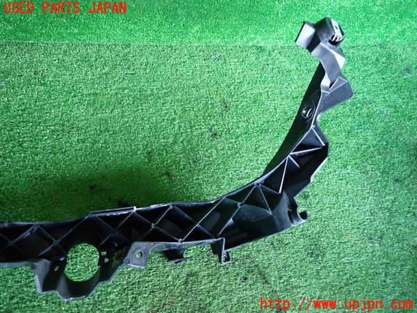 2UPJ-9236201140]BMW 320i ツーリング E91(US20)右ヘッドライトリム 中古_3