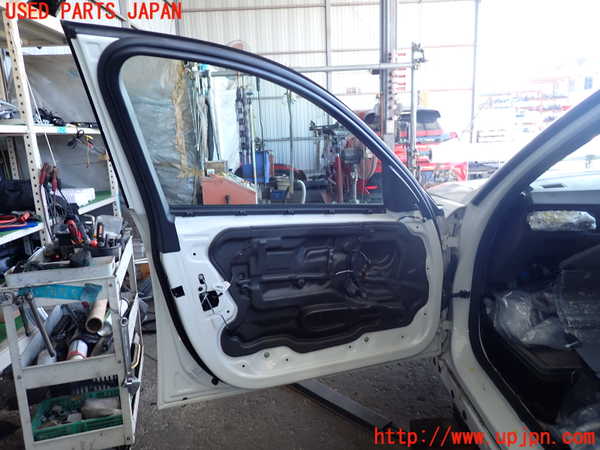 2UPJ-9236201260]BMW 320i ツーリング E91(US20)左前ドア 中古 PILKINGTON M3240 43R-001582_2