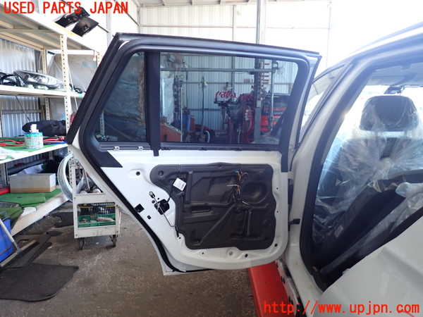 2UPJ-9236201320]BMW 320i ツーリング E91(US20)左後ドア 中古 PILKINGTON M3240 43R-001582_2