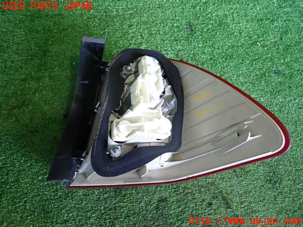 2UPJ-9236201536]BMW 320i ツーリング E91(US20)左テールランプ 中古_3