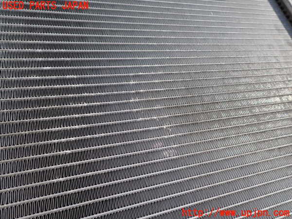 2UPJ-9236202321]BMW 320i ツーリング E91(US20)ラジエーター1 中古_2