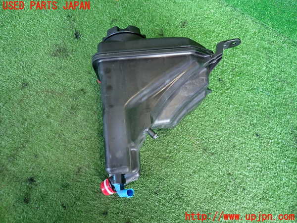 2UPJ-9236202410]BMW 320i ツーリング E91(US20)ラジエータータンク 中古_3