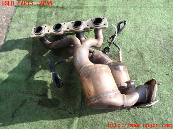 2UPJ-9236202661]BMW 320i ツーリング E91(US20)触媒1 中古_3