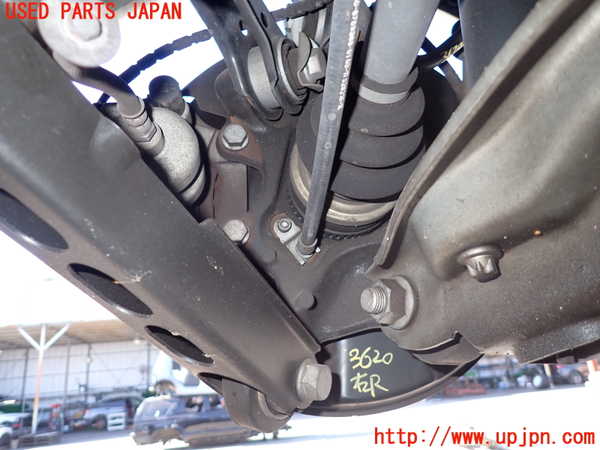2UPJ-9236204300]BMW 320i ツーリング E91(US20)右リアナックルハブ 中古_2