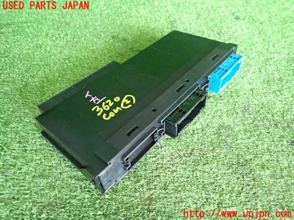 2UPJ-9236206147]BMW 320i ツーリング E91(US20)コンピューター2 中古 61359247472-01_2