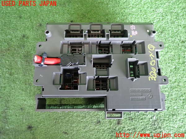 2UPJ-9236206741]BMW 320i ツーリング E91(US20)ヒューズボックス1 中古_2