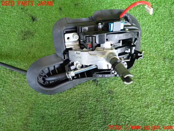 2UPJ-9236207555]BMW 320i ツーリング E91(US20)ATシフトレバー 中古_3