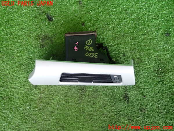 2UPJ-9236207526]BMW 320i ツーリング E91(US20)エアコン吹き出し口1(右) 中古_2