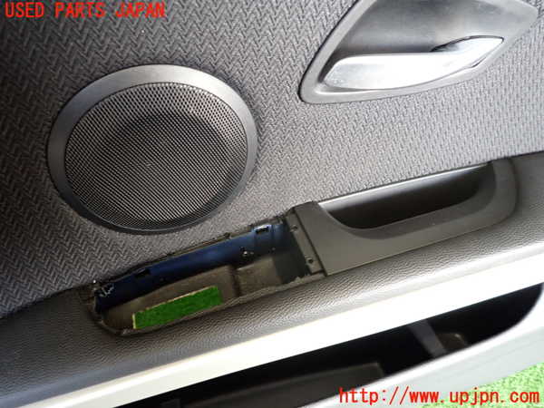 2UPJ-9236201234]BMW 320i ツーリング E91(US20)右前ドア内張り 中古_3