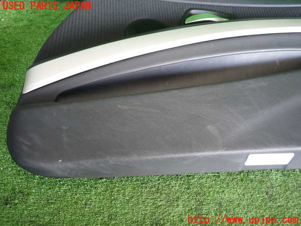 2UPJ-9236201234]BMW 320i ツーリング E91(US20)右前ドア内張り 中古_5