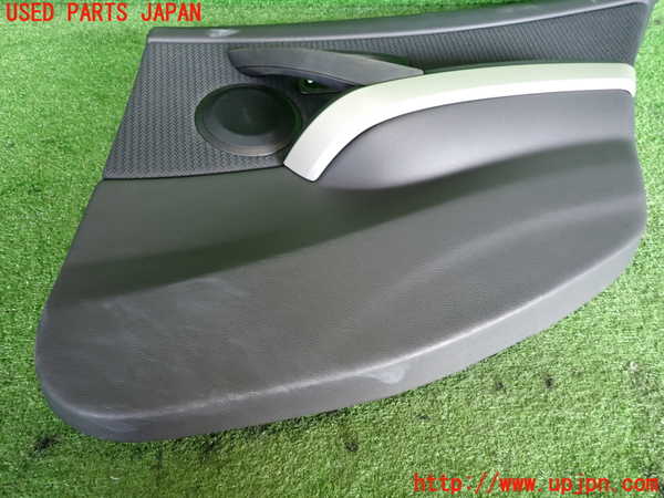 2UPJ-9236201294]BMW 320i ツーリング E91(US20)右後ドア内張り 中古_5