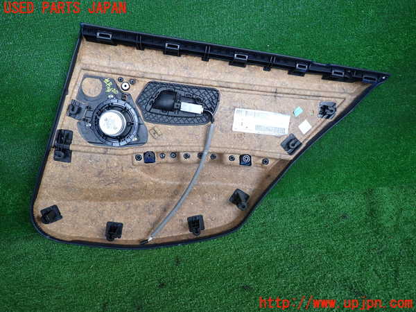 2UPJ-9236201324]BMW 320i ツーリング E91(US20)左後ドア内張り 中古_2