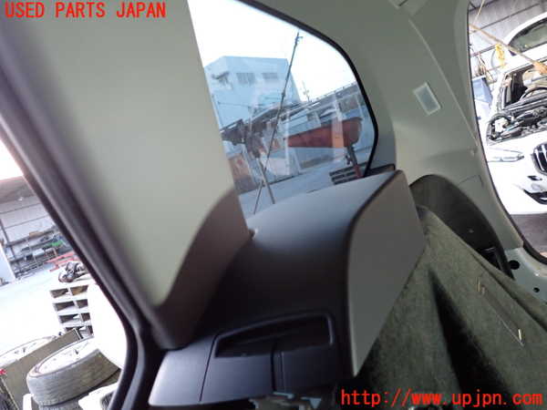 2UPJ-9236207675]BMW 320i ツーリング E91(US20)右リアピラートリム 中古_3