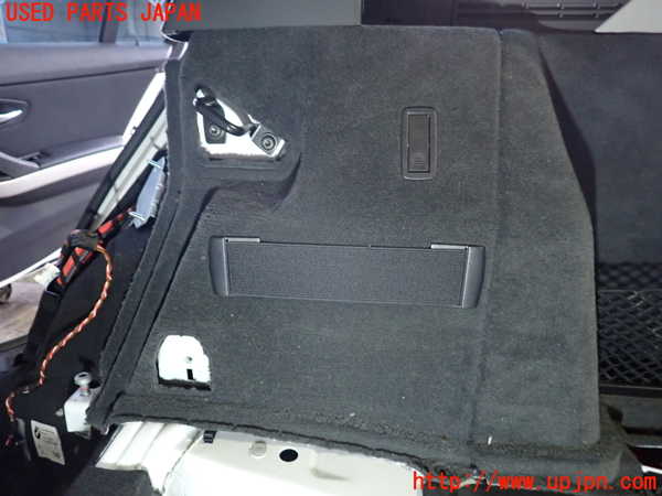 2UPJ-9236207675]BMW 320i ツーリング E91(US20)右リアピラートリム 中古_4