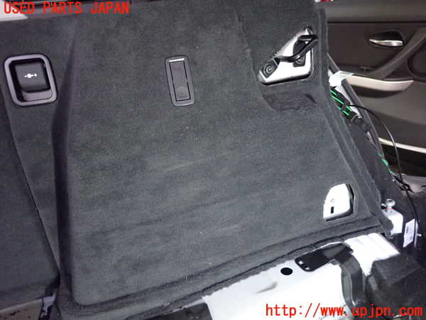 2UPJ-9236207680]BMW 320i ツーリング E91(US20)左リアピラートリム 中古_4