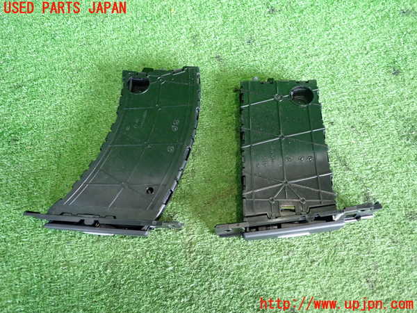 2UPJ-9236207810]BMW 320i ツーリング E91(US20)ドリンクホルダー 中古_2