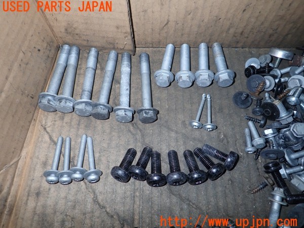 3UPJ=9236210720]BMW X3(WY20 F25)ネジ・ナット・ステー類 セット ジャンク_2