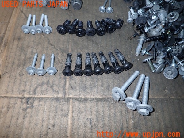 3UPJ=9236210720]BMW X3(WY20 F25)ネジ・ナット・ステー類 セット ジャンク_3