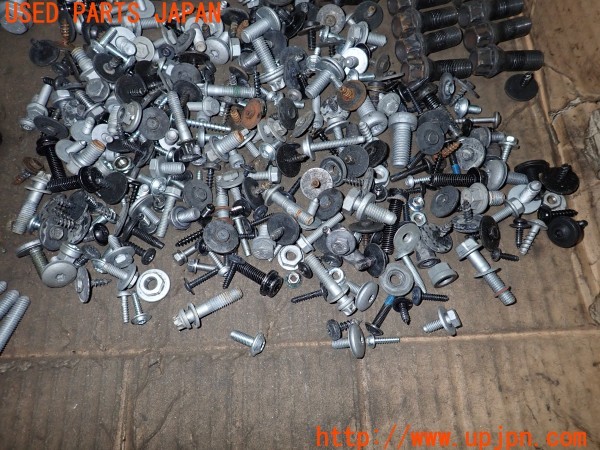 3UPJ=9236210720]BMW X3(WY20 F25)ネジ・ナット・ステー類 セット ジャンク_5