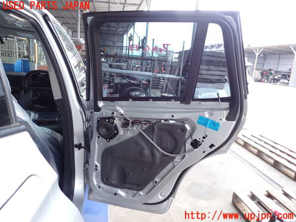2UPJ-9236211290]BMW X3 F25(WY20)右後ドア 中古 SAINT-GOBAIN SEKURIT M24100 43R-001025_5