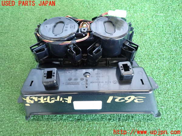 2UPJ-9236217810]BMW X3 F25(WY20)ドリンクホルダー 中古_2