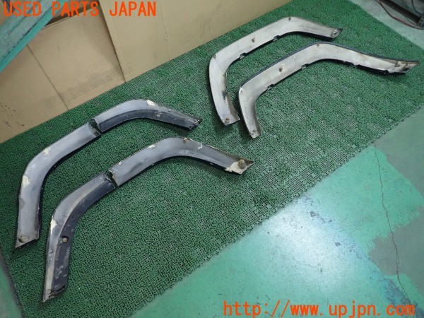 3UPJ=9236220011]ランドクルーザー60 バン XV ハイルーフ(HJ61V(改))後期 純正 61064-60900 オーバーフェンダー FRP 中古_3