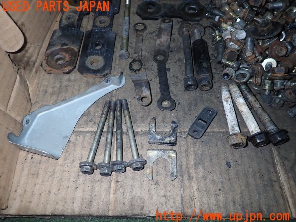 3UPJ=9236220720]ランドクルーザー60 バン XV ハイルーフ(HJ61V(改))後期 ネジ・ナット・ステー類 セット ジャンク_3