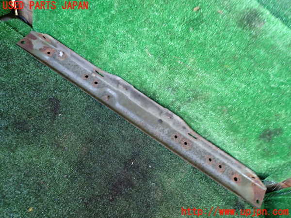 1UPJ-9236221040]ランクル60系(HJ61V(改))アッパーコアサポート 中古_2