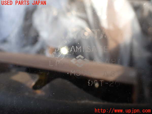 1UPJ-9236221195]ランクル60系(HJ61V(改))フロントガラス 中古 ASAHI M394_3