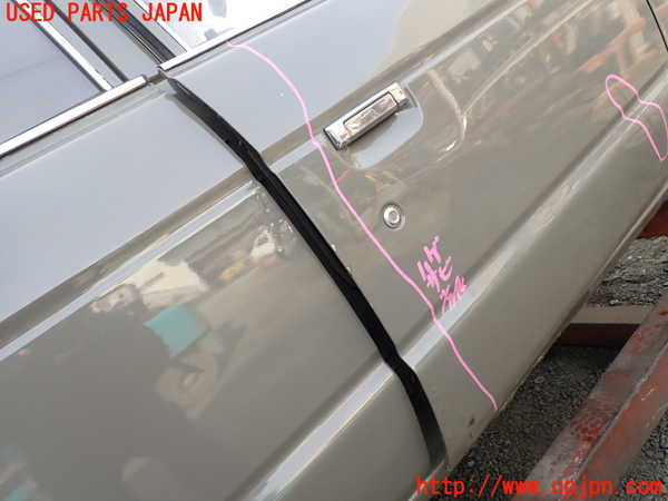 1UPJ-9236221230]ランクル60系(HJ61V(改))右前ドア 中古 ASAHI M284_3