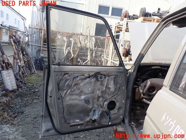 1UPJ-9236221260]ランクル60系(HJ61V(改))左前ドア 中古 ASAHI M284_4