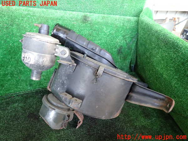 1UPJ-9236222560]ランクル60系(HJ61V(改))エアクリーナーボックス 中古_2