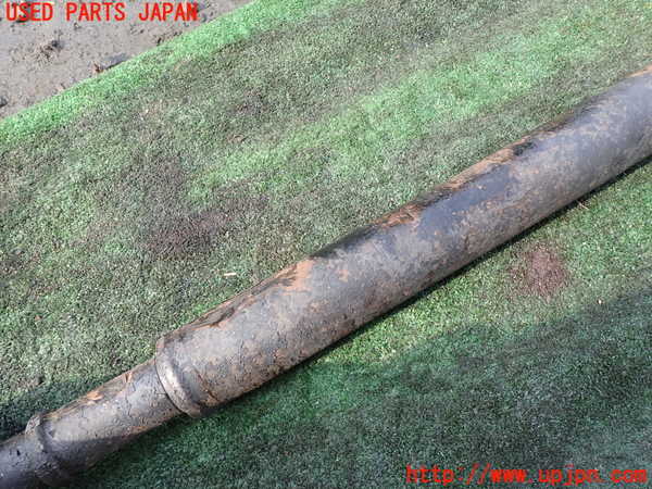 1UPJ-9236223410]ランクル60系(HJ61V(改))リアプロペラシャフト 中古_2
