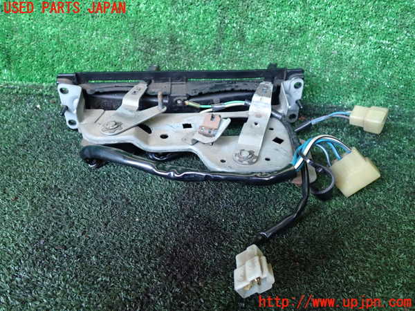 1UPJ-9236226066]ランクル60系(HJ61V(改))エアコンスイッチ1 中古_3