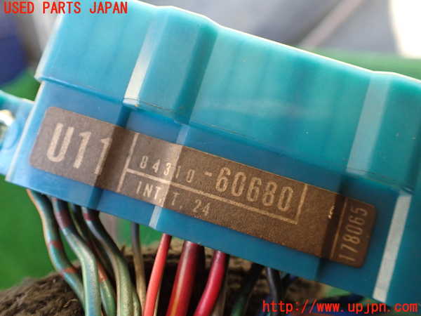 1UPJ-9236226720]ランクル60系(HJ61V(改))コンビネーションスイッチ 中古_5