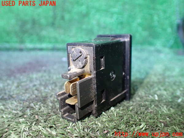 1UPJ-9236226300]ランクル60系(HJ61V(改))デフォッガースイッチ 中古_2