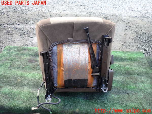 1UPJ-9236227065]ランクル60系(HJ61V(改))助手席シート 中古_5