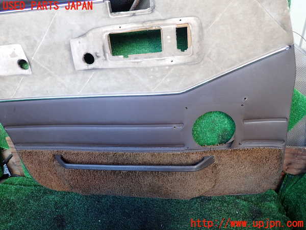 1UPJ-9236221264]ランクル60系(HJ61V(改))左前ドア内張り 中古_4