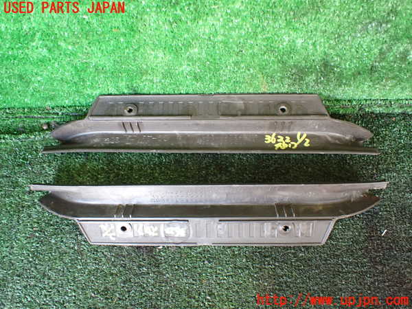 1UPJ-9236227740]ランクル60系(HJ61V(改))スカッフプレート 中古_2