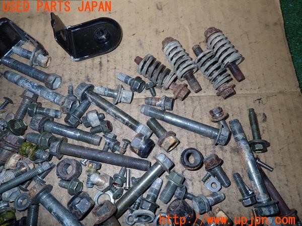 3UPJ=9236230720]ジムニー(JB23W 1型)ネジ・ナット・ステー類 セット ジャンク_2