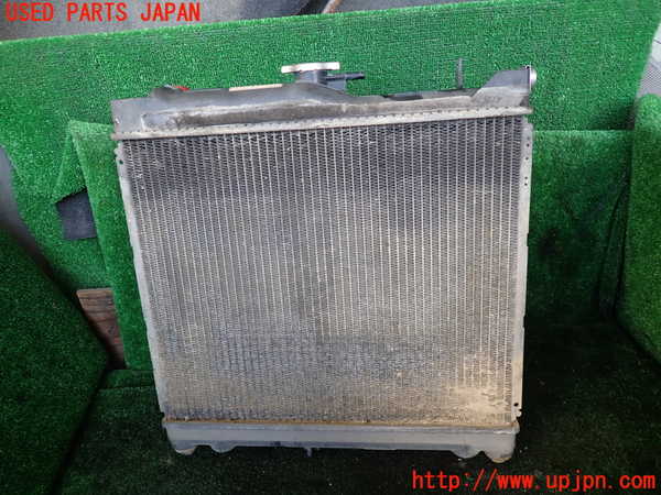 1UPJ-9236232321]ジムニー(JB23W)ラジエーター1 中古_2