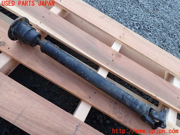 1UPJ-9236233410]ジムニー(JB23W)リアプロペラシャフト 中古_2