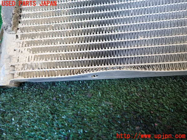 1UPJ-9236236031]ジムニー(JB23W)エアコンコンデンサー1 中古_5