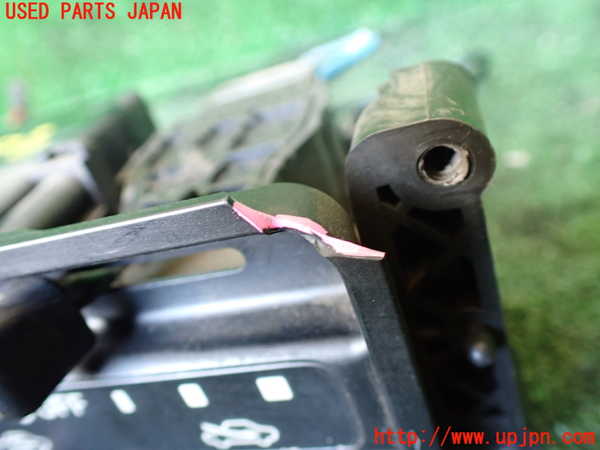 1UPJ-9236236066]ジムニー(JB23W)エアコンスイッチ1 中古_2