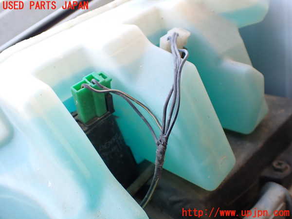 1UPJ-9236236791]ジムニー(JB23W)ウォッシャータンク1 中古_3