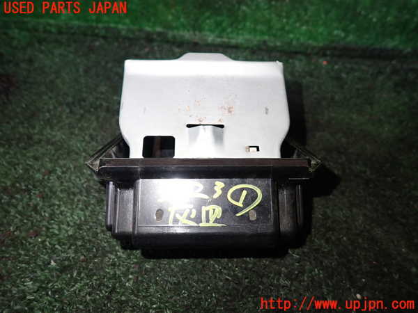 1UPJ-9236237821]ジムニー(JB23W)灰皿1 中古_3